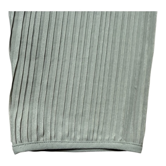 Eileen Fisher 100% Silk Pleated Top - Picture 7 of 10